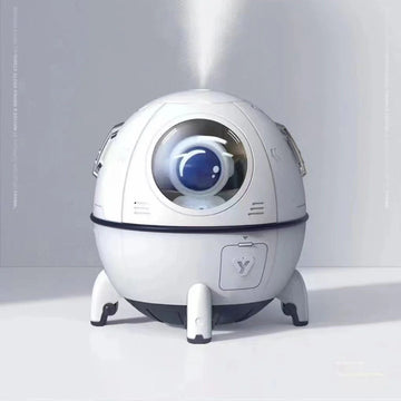 USB Astronaut Humidifier for Moisturizing Air and Stylish Home Decor